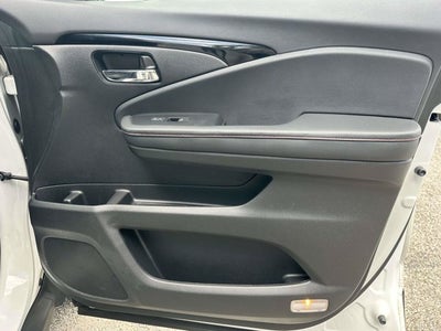 2022 Honda Pilot Black Edition