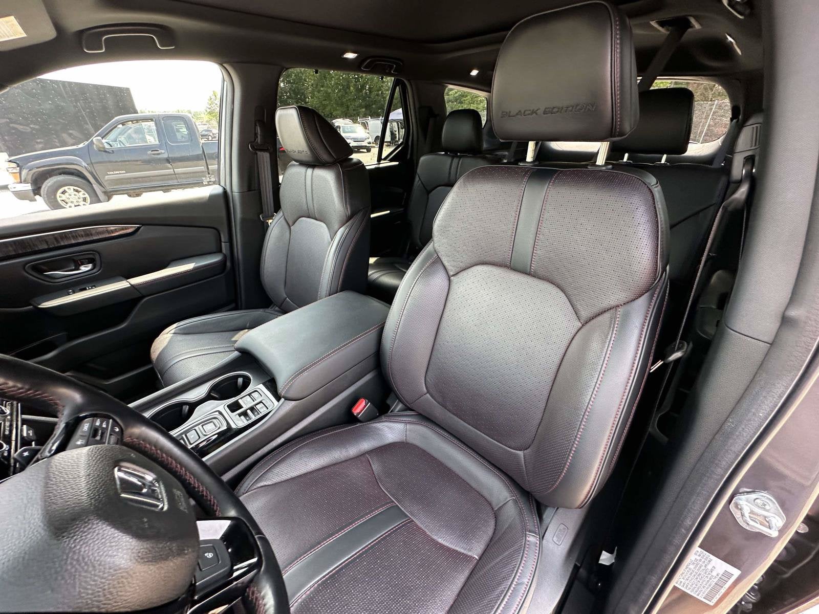 2025 Honda Pilot Black Edition