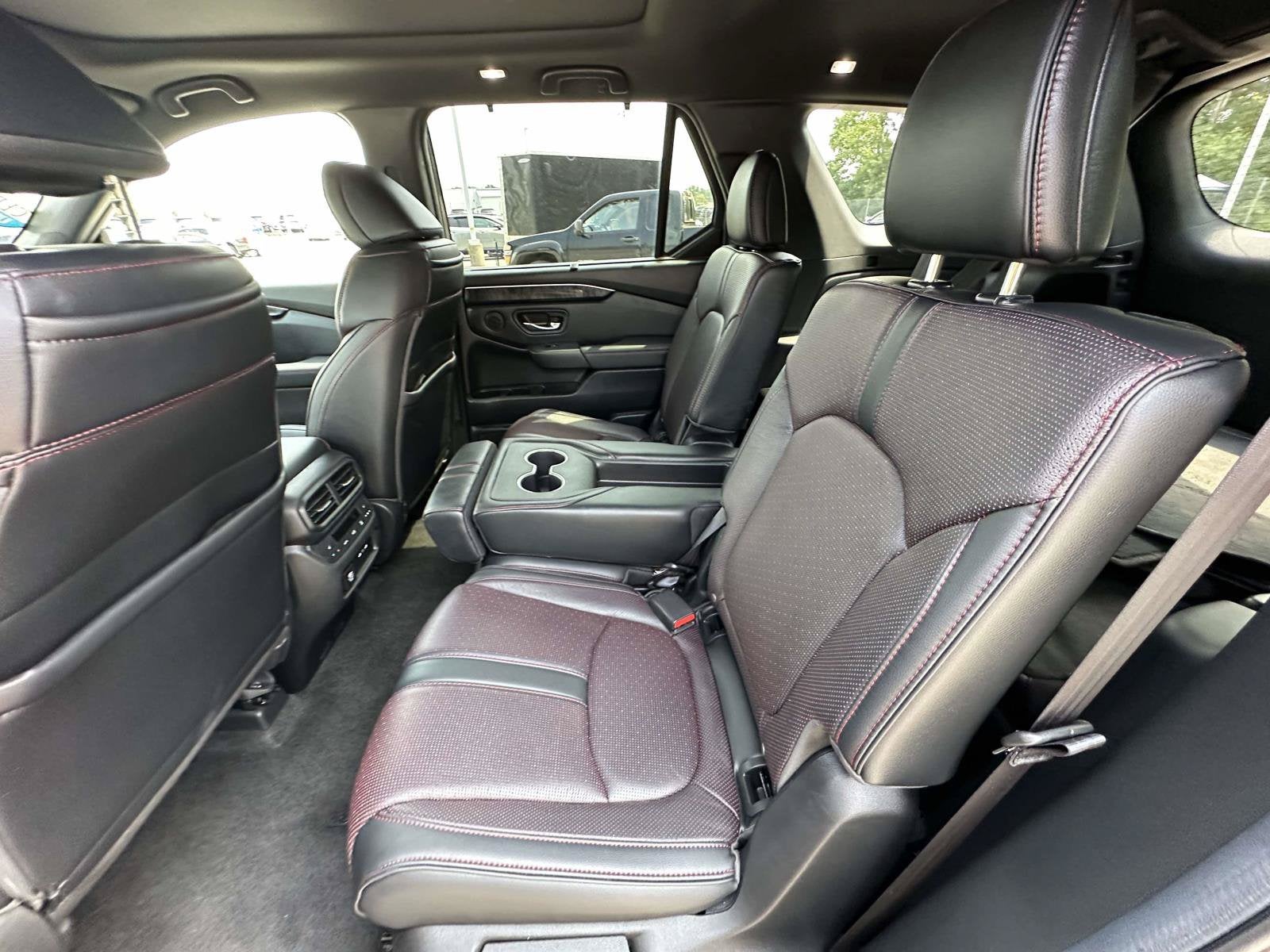 2025 Honda Pilot Black Edition