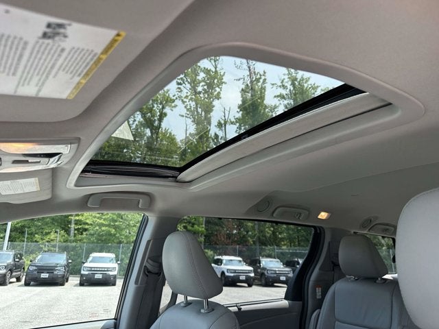 2017 Toyota Sienna Base