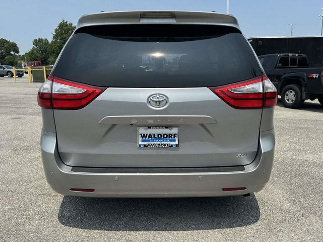 2017 Toyota Sienna Base