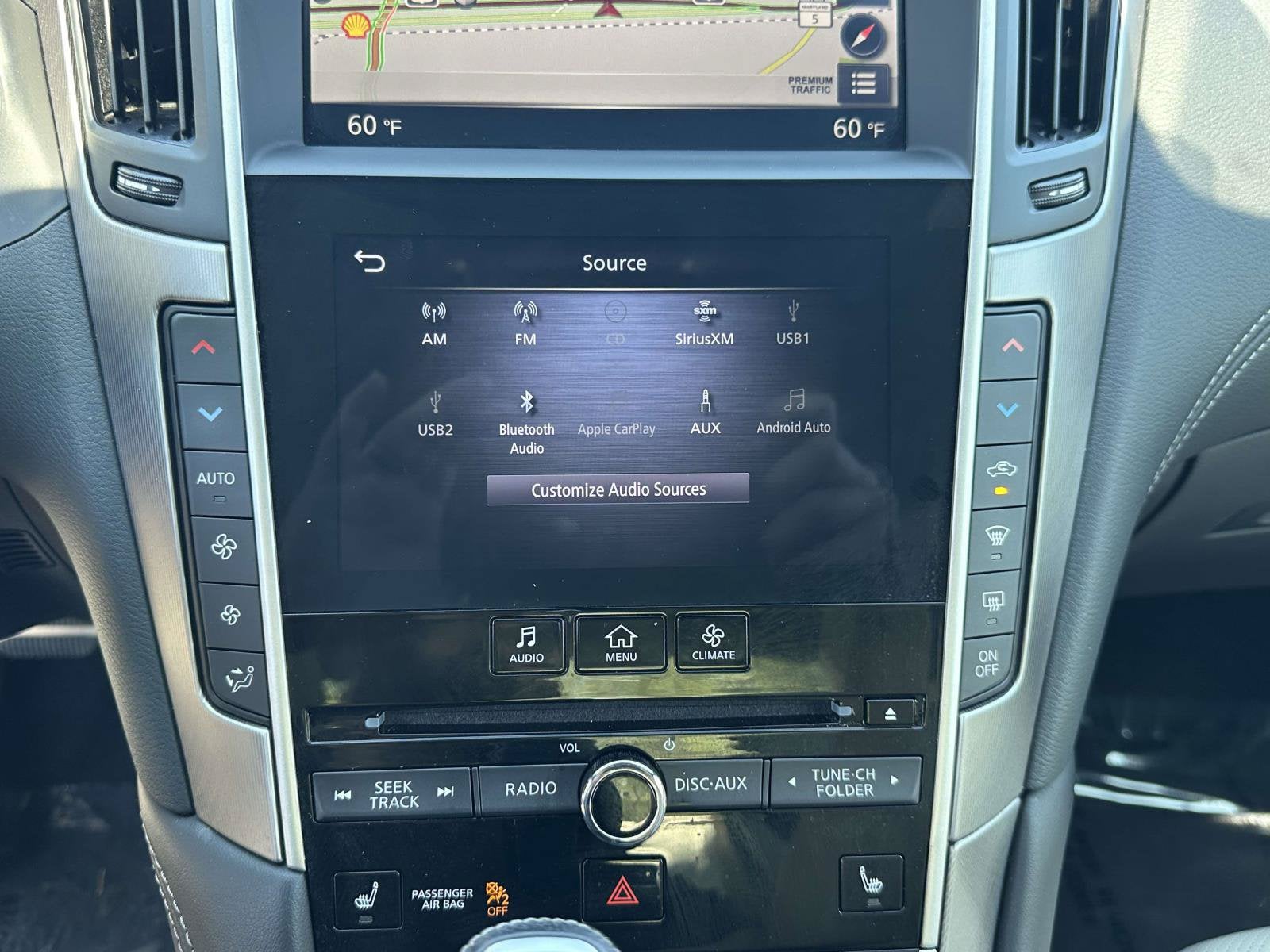 2022 INFINITI Q60 LUXE