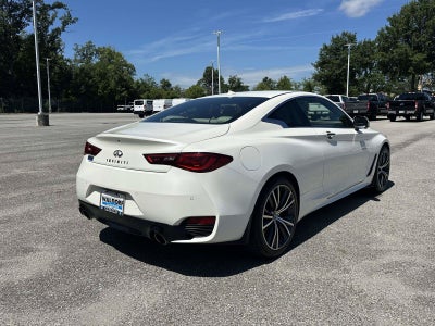 2022 INFINITI Q60 LUXE