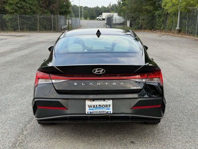 2025 Hyundai Elantra Limited