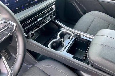 2024 Chevrolet Traverse FWD LS