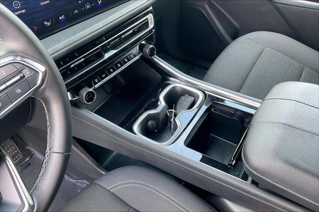2024 Chevrolet Traverse FWD LS