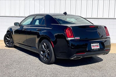 2023 Chrysler 300 Touring