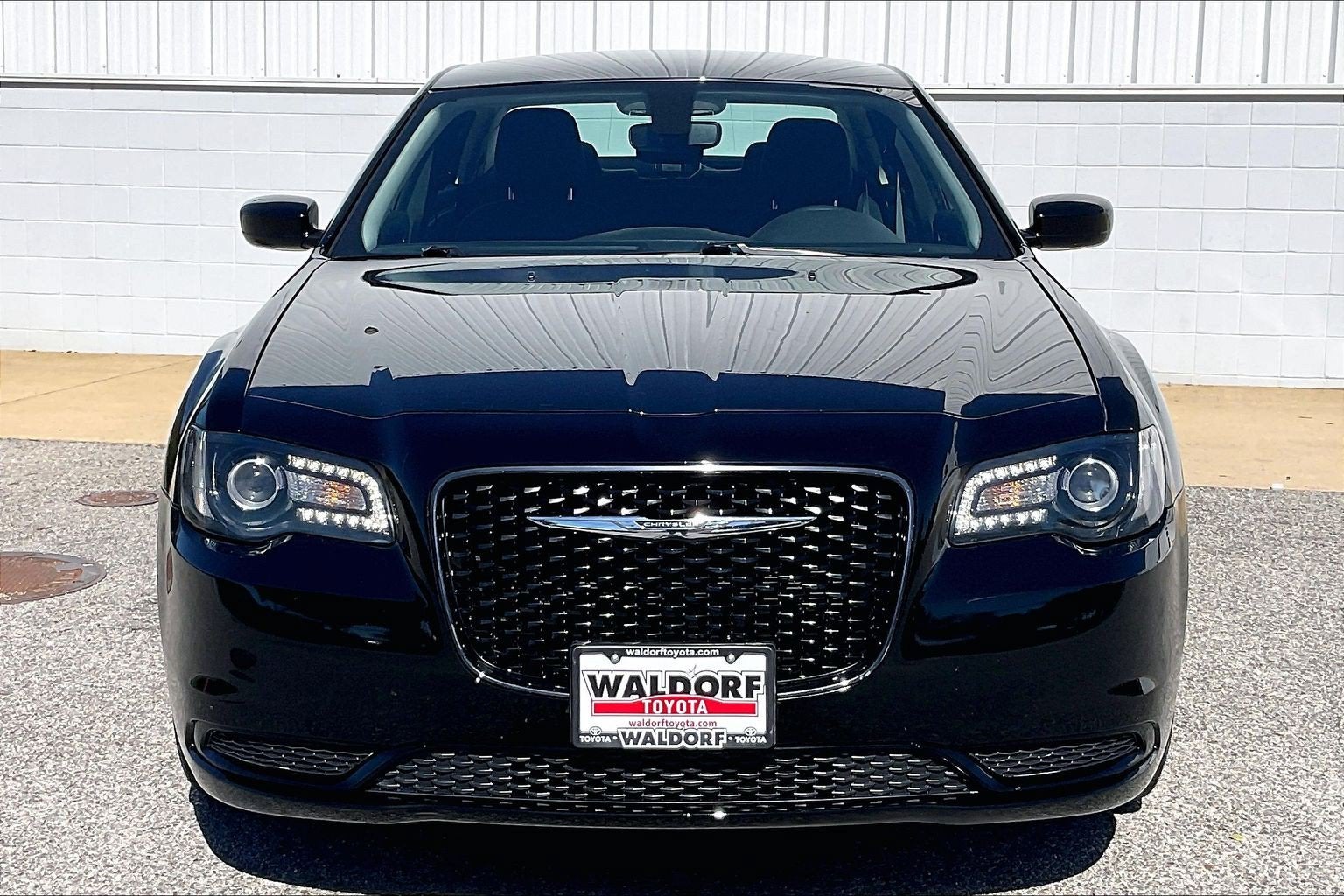 2023 Chrysler 300 Touring