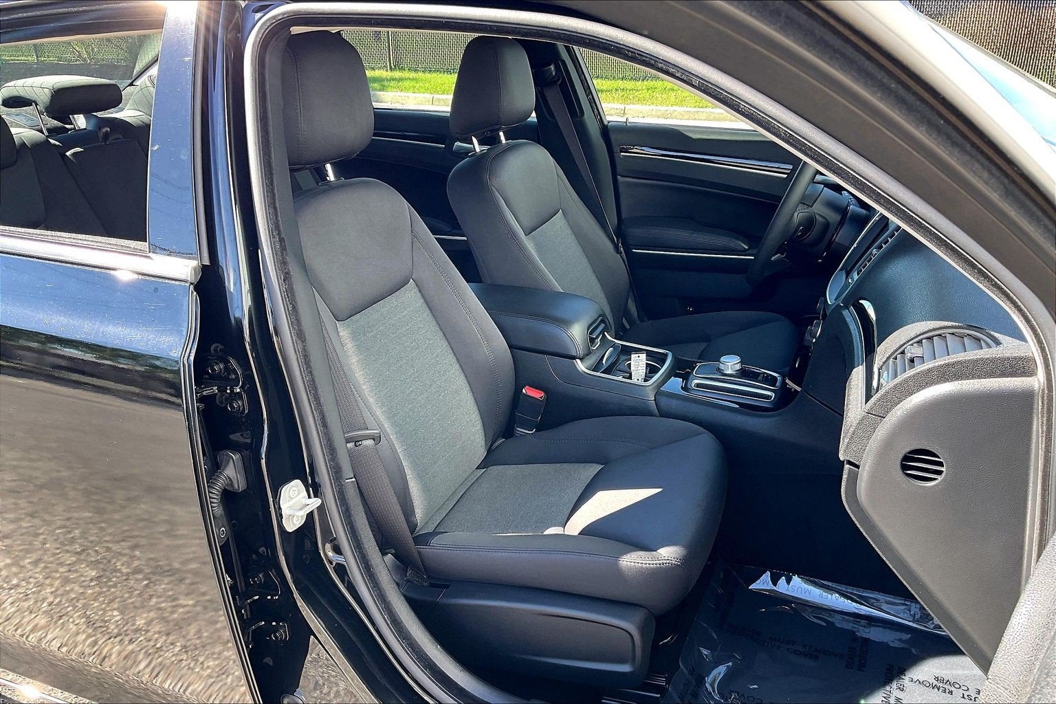 2023 Chrysler 300 Touring