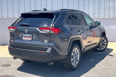 2025 Toyota RAV4 XLE Premium