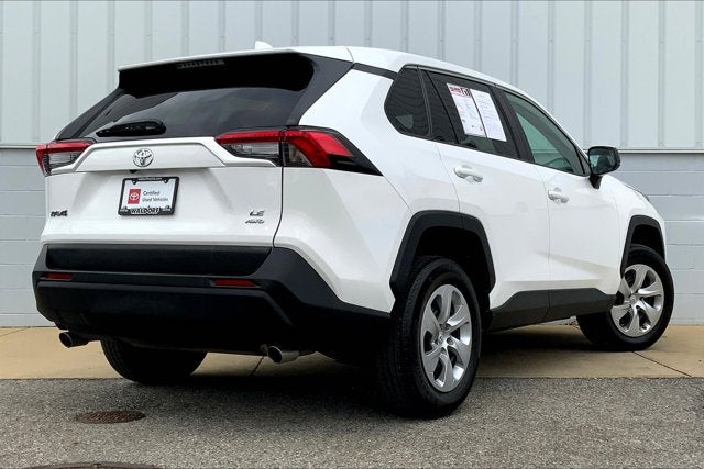 2022 Toyota RAV4 LE