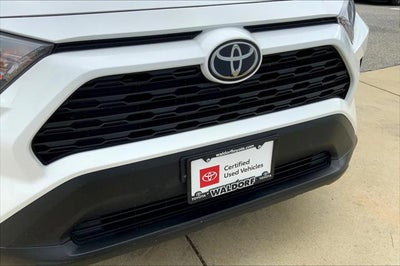 2022 Toyota RAV4 LE