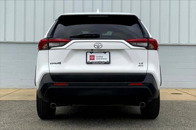 2022 Toyota RAV4 LE