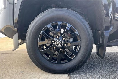 2025 Toyota TACOMA SR5 SR5