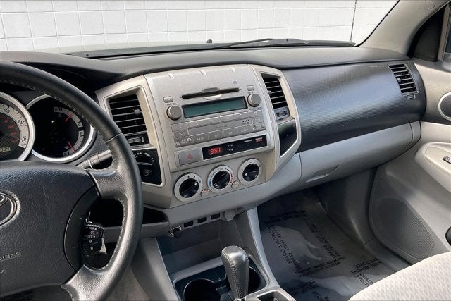 2011 Toyota TACOMA 4WD Double LB V6 AT (Natl)