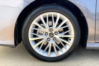 2020 Toyota Camry Hybrid Hybrid XLE