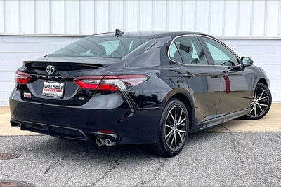 2024 Toyota Camry SE