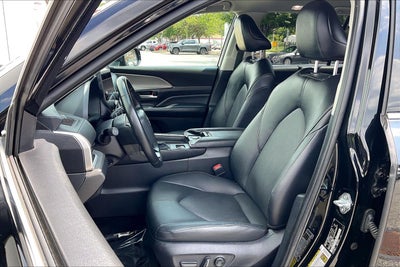2025 Toyota Grand Highlander XLE