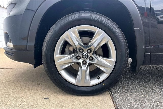 2016 Toyota Highlander Limited Platinum