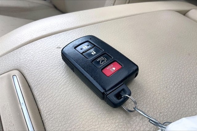2016 Toyota Highlander Limited Platinum