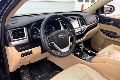 2016 Toyota Highlander Limited Platinum