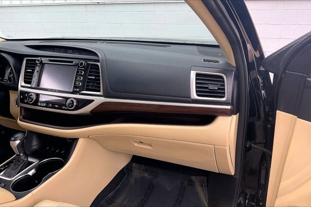 2016 Toyota Highlander Limited Platinum