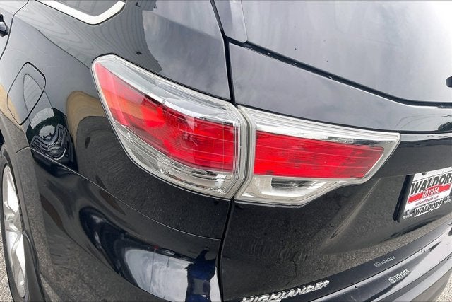 2016 Toyota Highlander Limited Platinum