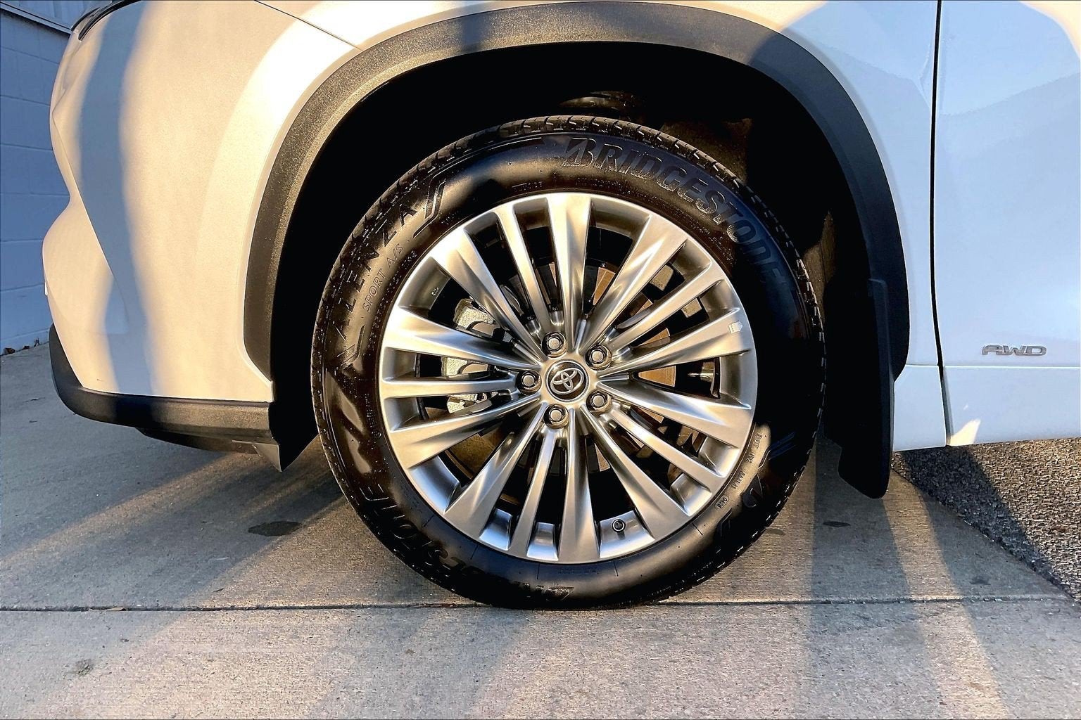 2026 Toyota Highlander Hybrid Hybrid Platinum