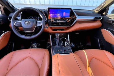 2026 Toyota Highlander Hybrid Hybrid Platinum