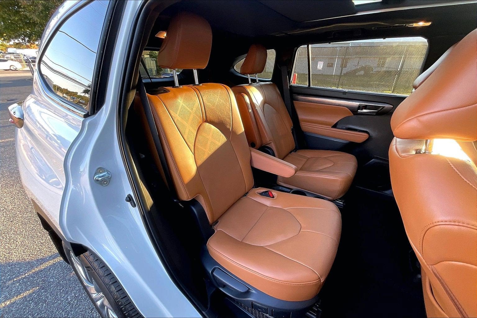 2026 Toyota Highlander Hybrid Hybrid Platinum