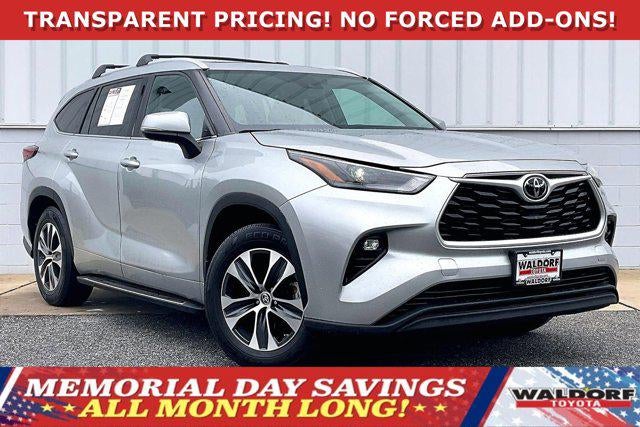 2022 Toyota HIGHLANDER XLE