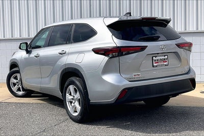 2024 Toyota Highlander LE