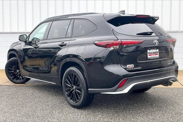 2025 Toyota Highlander Base