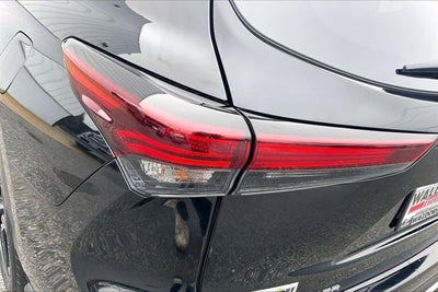 2025 Toyota Highlander Base