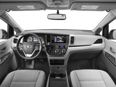 2017 Toyota Sienna LE