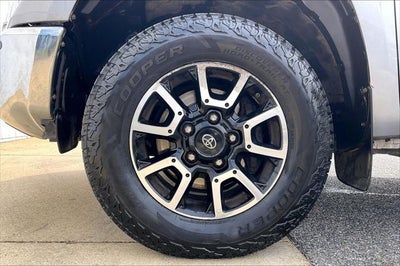 2017 Toyota Tundra SR5