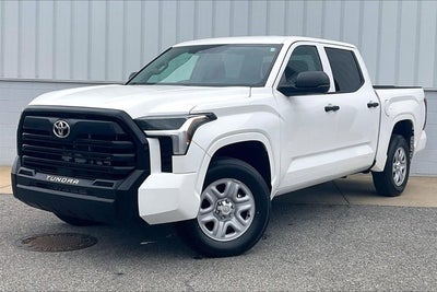 2023 Toyota TUNDRA 4X4 SR