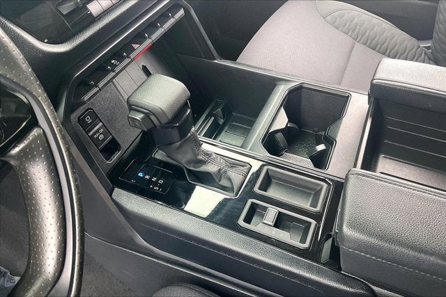 2023 Toyota TUNDRA 4X4 SR