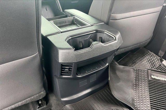 2023 Toyota TUNDRA 4X4 SR