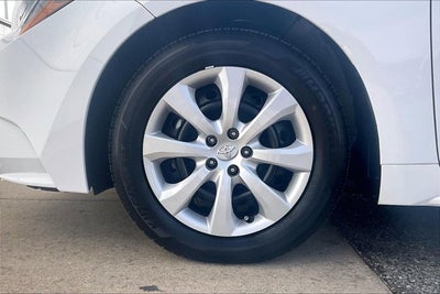 2025 Toyota COROLLA LE