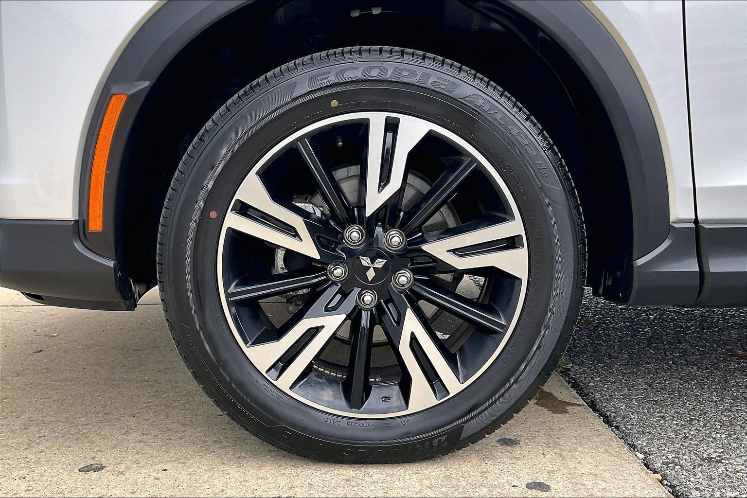 2026 Mitsubishi Eclipse Cross SE