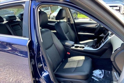 2023 INFINITI Q50 LUXE