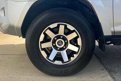 2023 Toyota 4RUNNER TRD Off Road