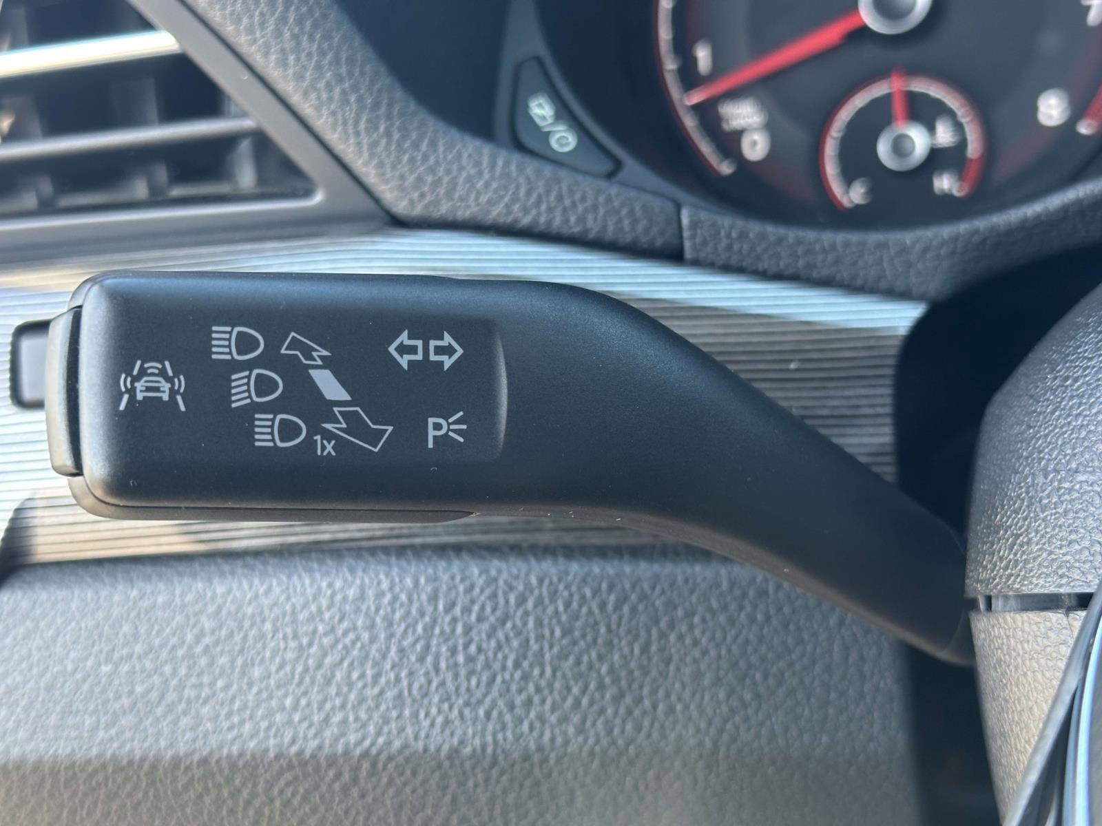 2020 Volkswagen Passat 2.0T R-Line