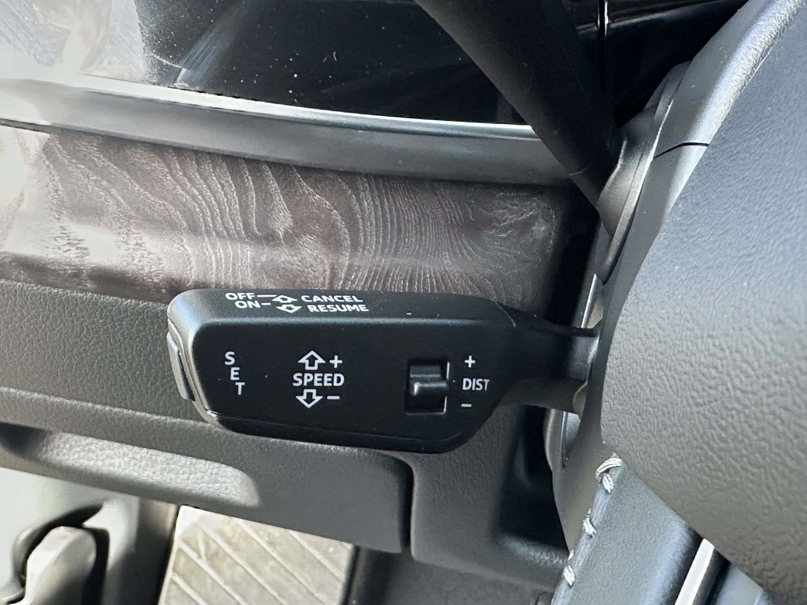 2019 Audi Q8 Premium Plus