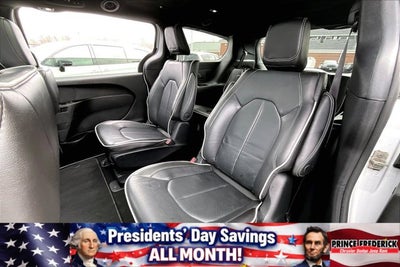 2023 Chrysler Pacifica Hybrid Limited