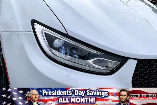 2023 Chrysler Pacifica Hybrid Limited