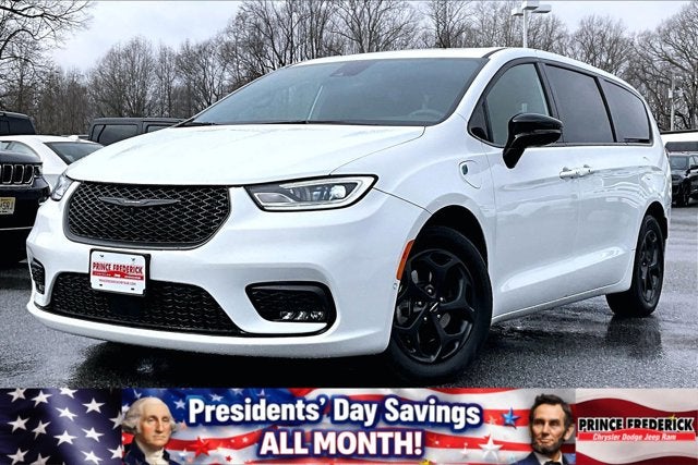 2023 Chrysler Pacifica Hybrid Limited