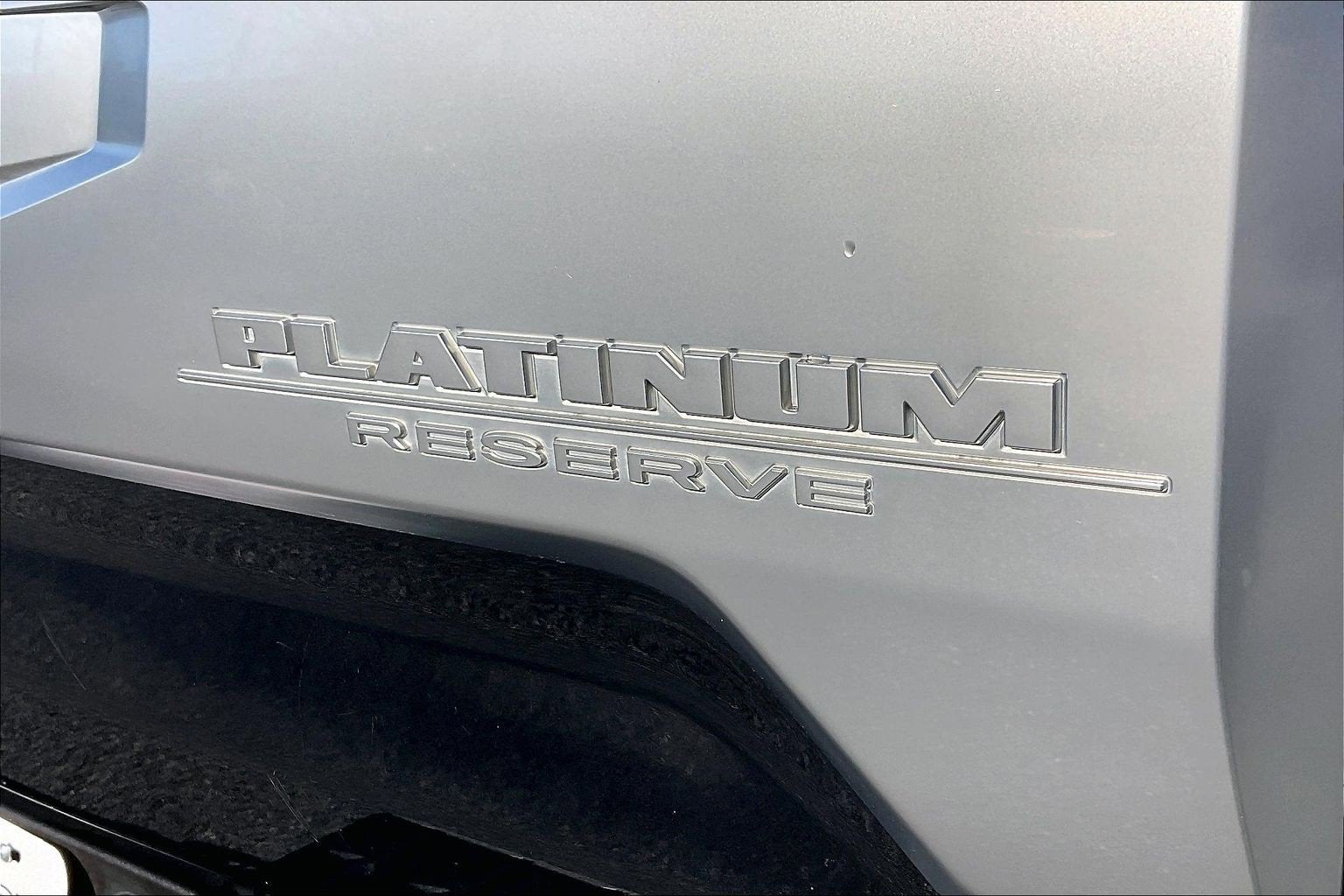 2022 Nissan Titan Platinum Reserve