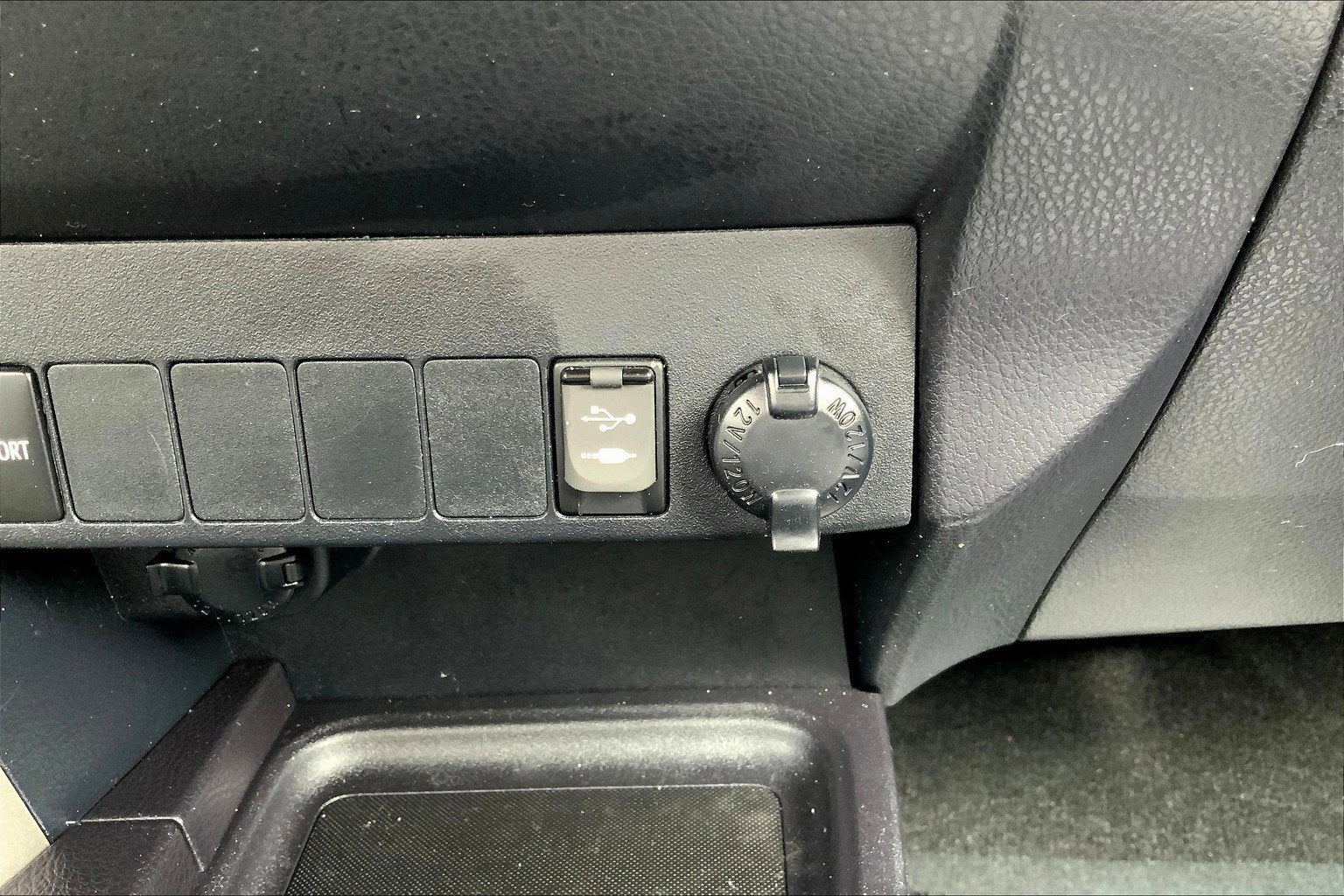 2018 Toyota RAV4 Base